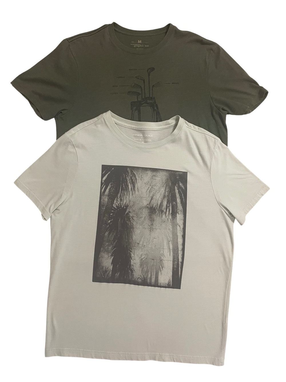 Banana Republic Men's Medium
Bundle 2 Graphic Tees Golf &
Palm Trees
Size M